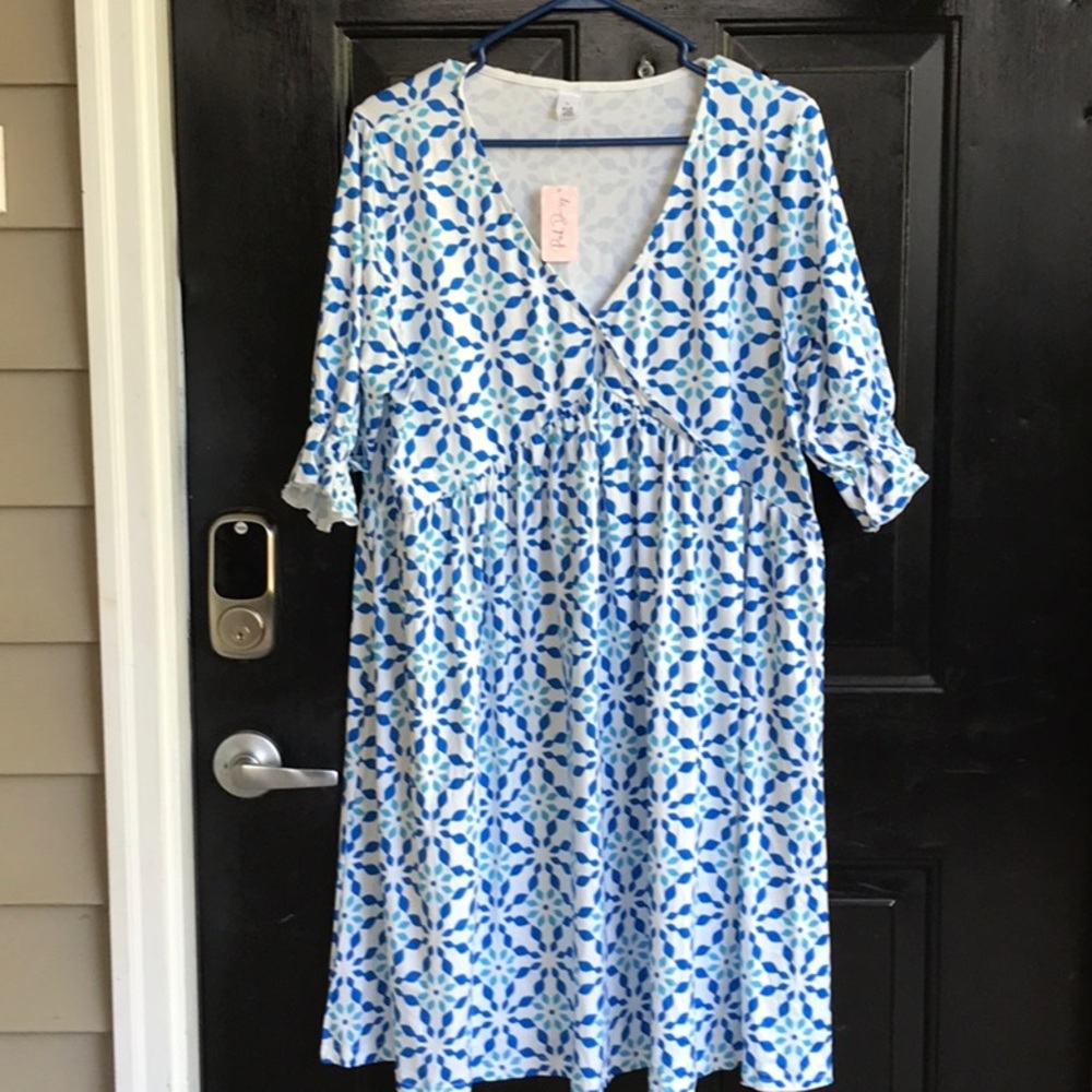 Blue and White Patterned Dress. Size XL.